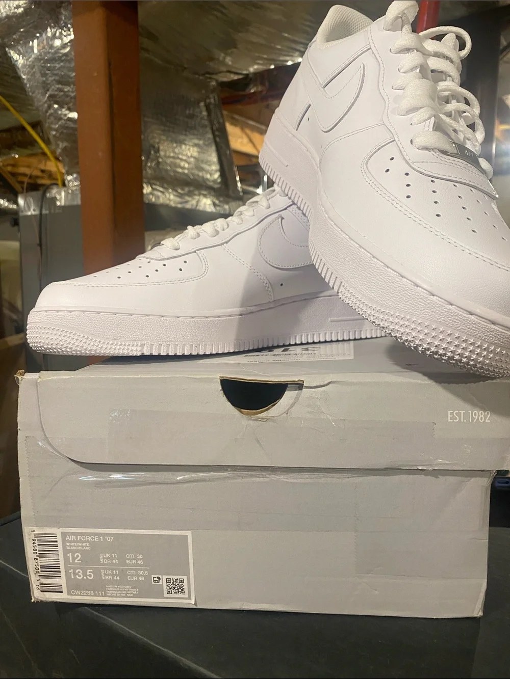 Nike Air Force 1 White Men's Low-Top Leather Sneakers